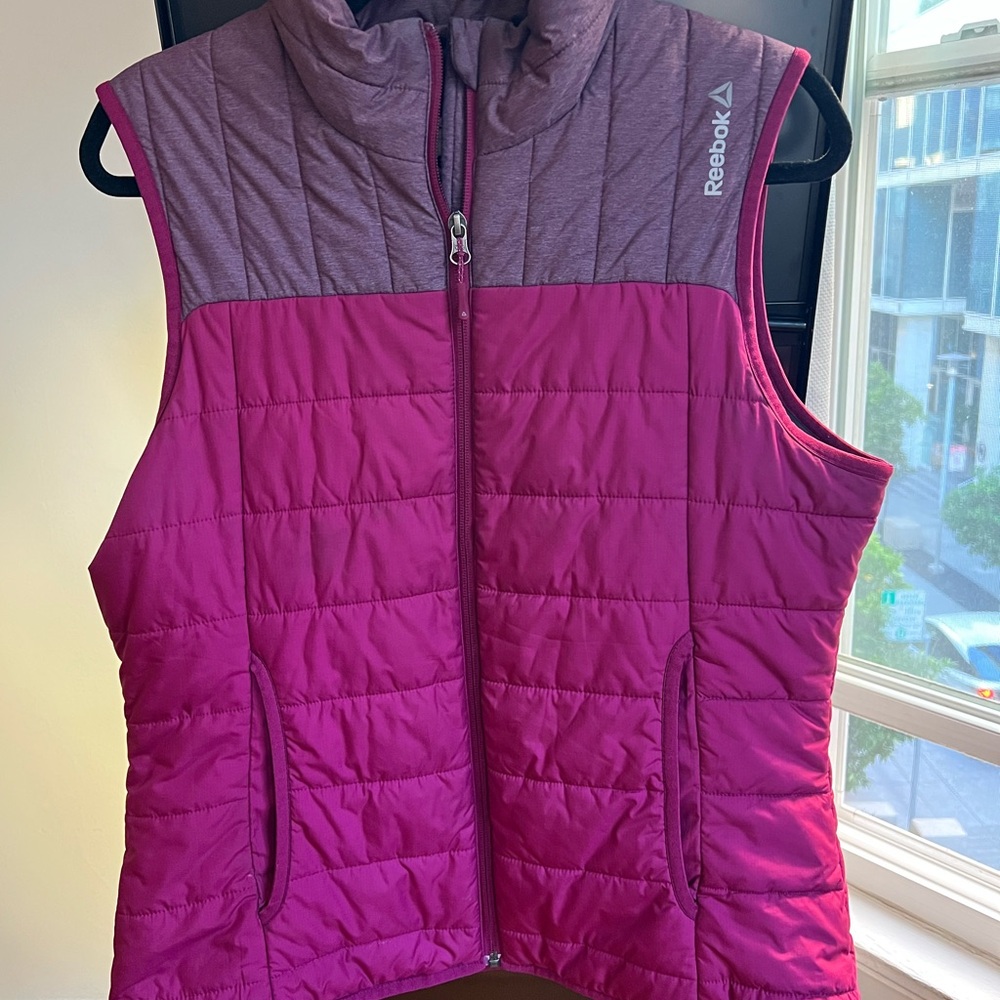 Reebok Fuchsia and Pink/Purple Quilted Vest Size Large